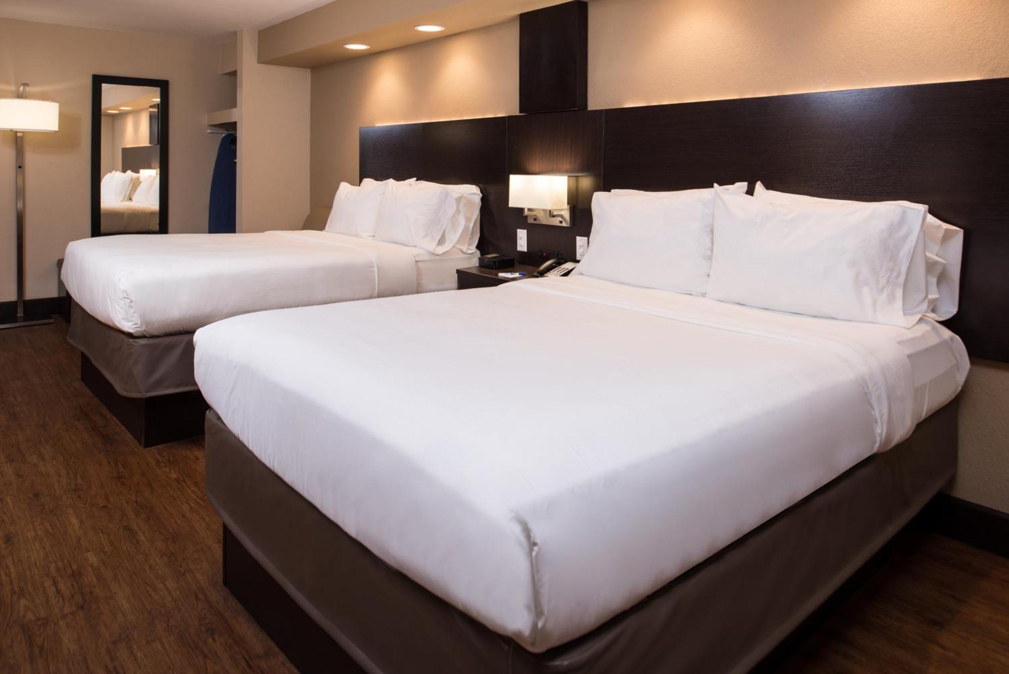 Holiday Inn Express & Suites San Antonio Medical - Six Flags By Ihg Luaran gambar