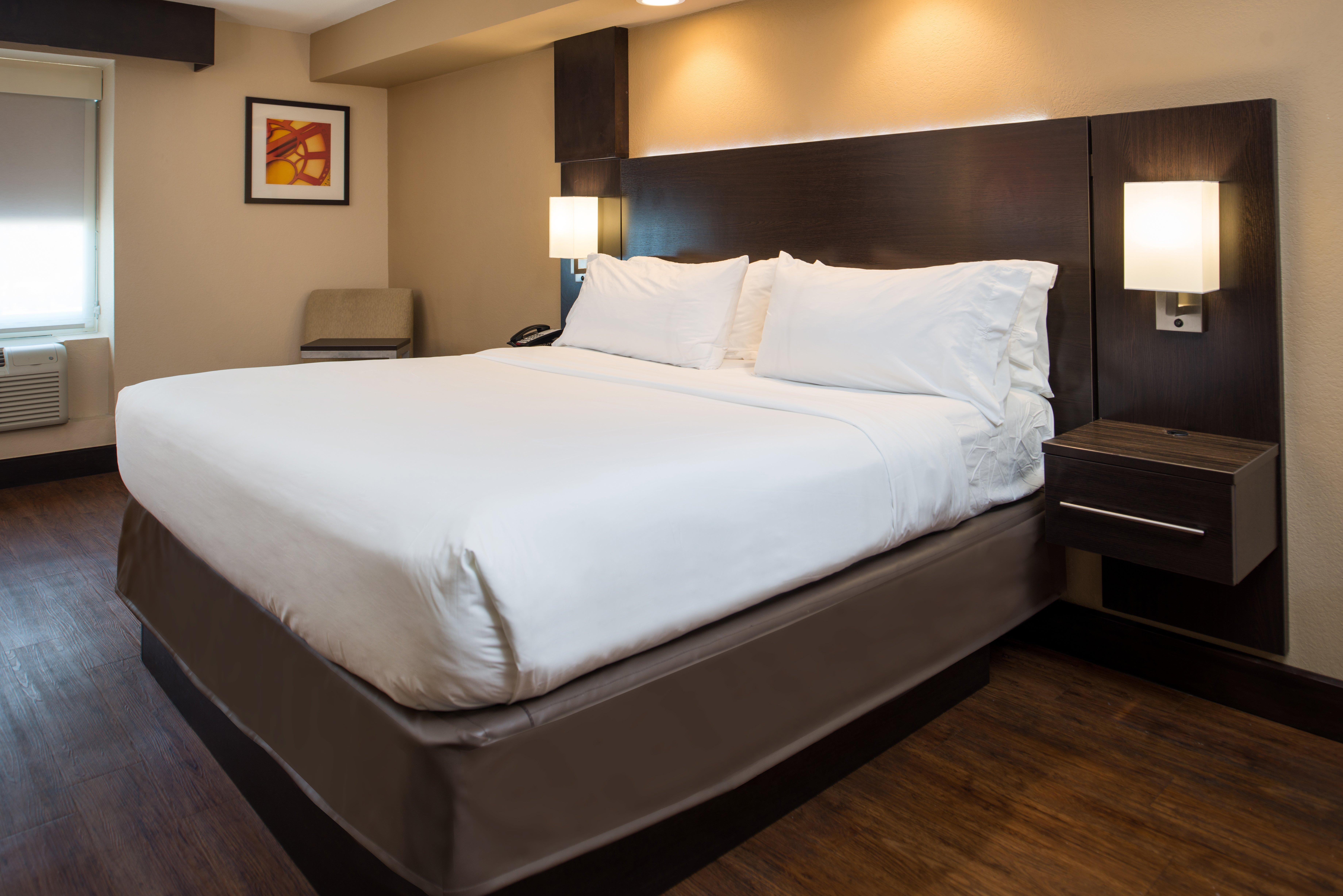 Holiday Inn Express & Suites San Antonio Medical - Six Flags By Ihg Luaran gambar