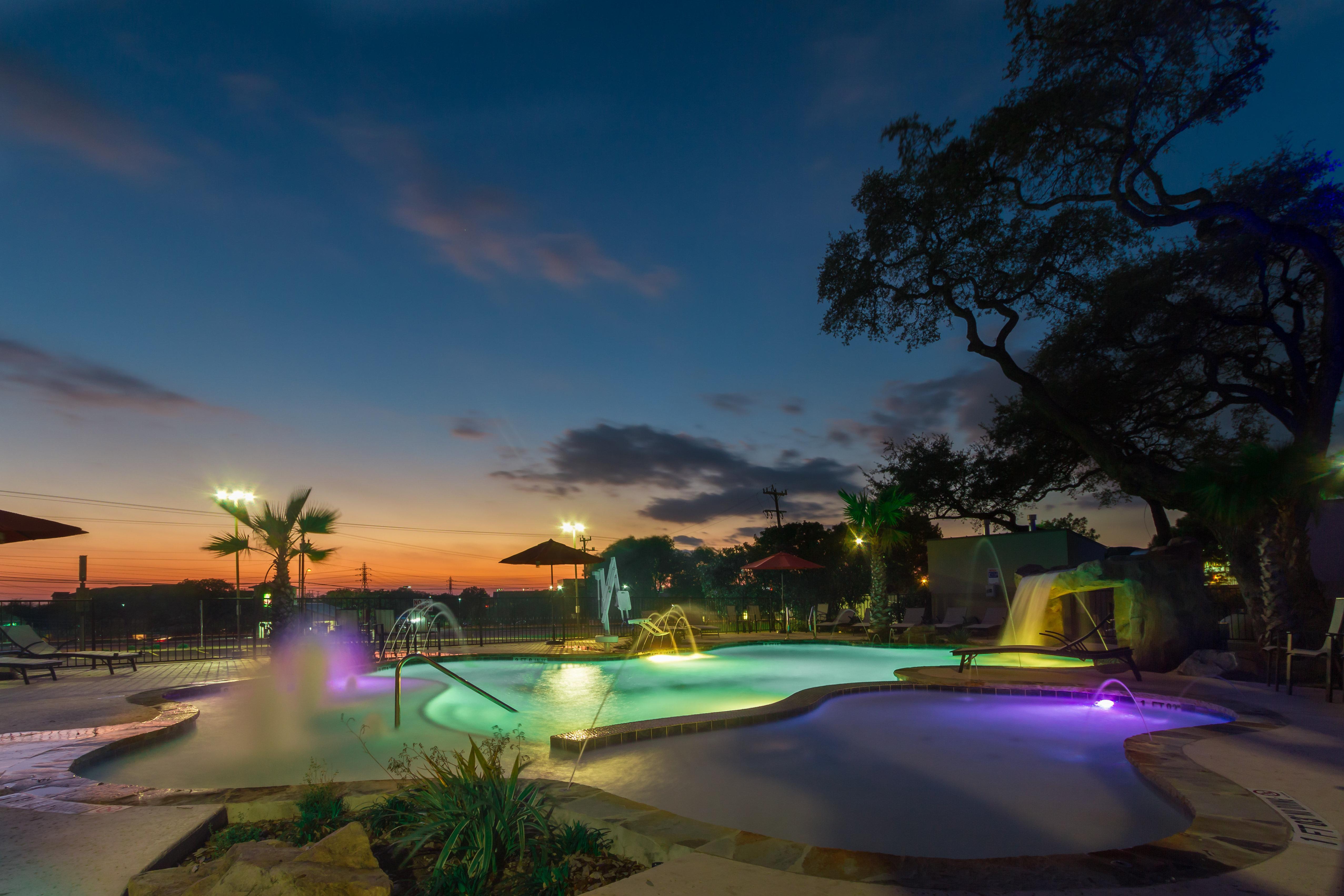 Holiday Inn Express & Suites San Antonio Medical - Six Flags By Ihg Luaran gambar